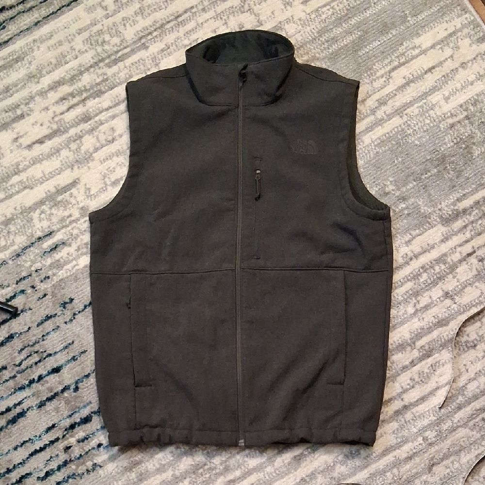 The North Face Men's Charcoal Vest Medium